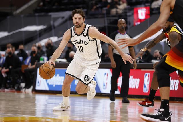 CBA常规赛：辽宁男篮主场战胜南京同曦继续冲击前八